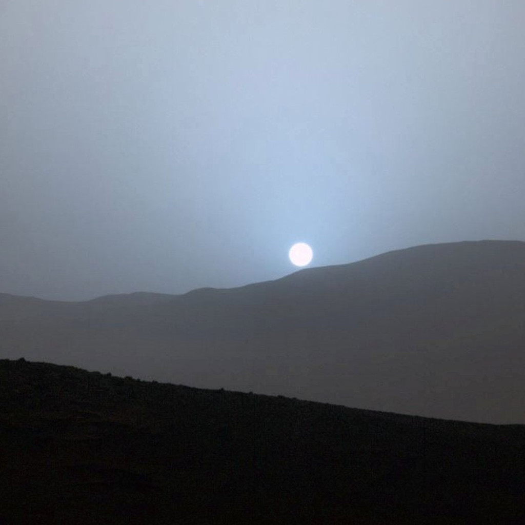 Coucher de soleil sur Mars (NASA, 2015)